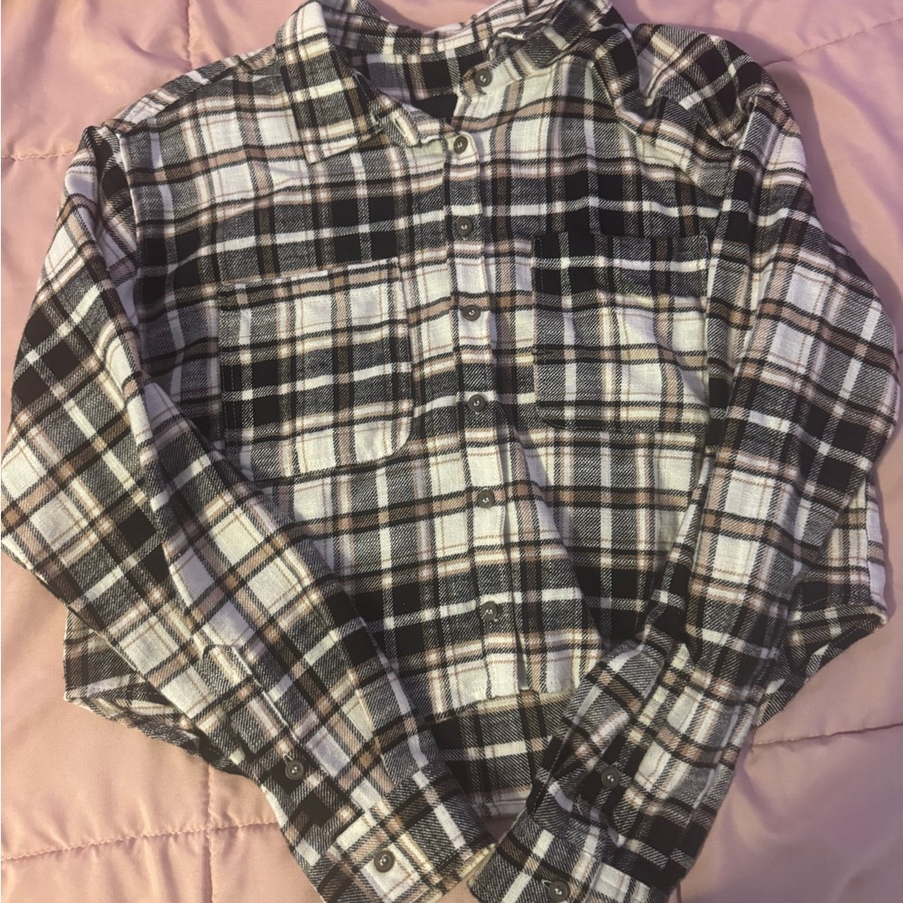 woman’s small cropped plaid flannel